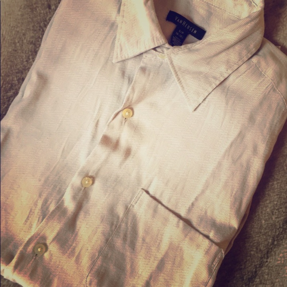 Van Heusen Men’s Short Sleeve Dress Shirt